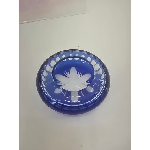 Vintage Blue Cut to Clear Glass Ashtray 5" Floral Design Crystal Style - Picture 4 of 4